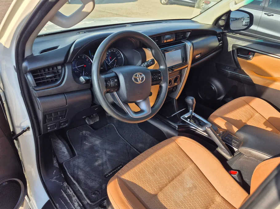 2021 Toyota Fortuner GX2 4x4