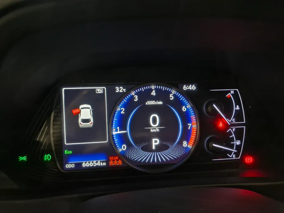 لكزس UX 200 AA Elegant 2021