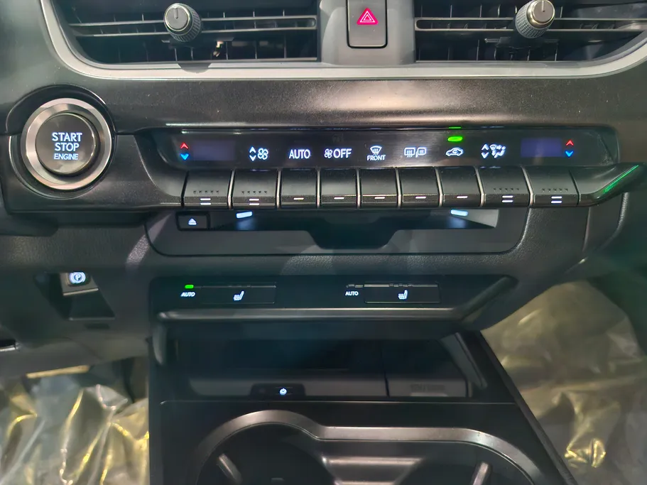 لكزس UX 200 AA Elegant 2021