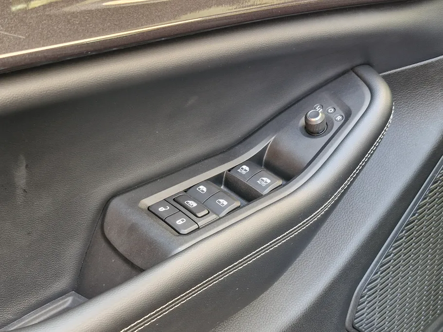 جيب جراند شيروكي L 2023