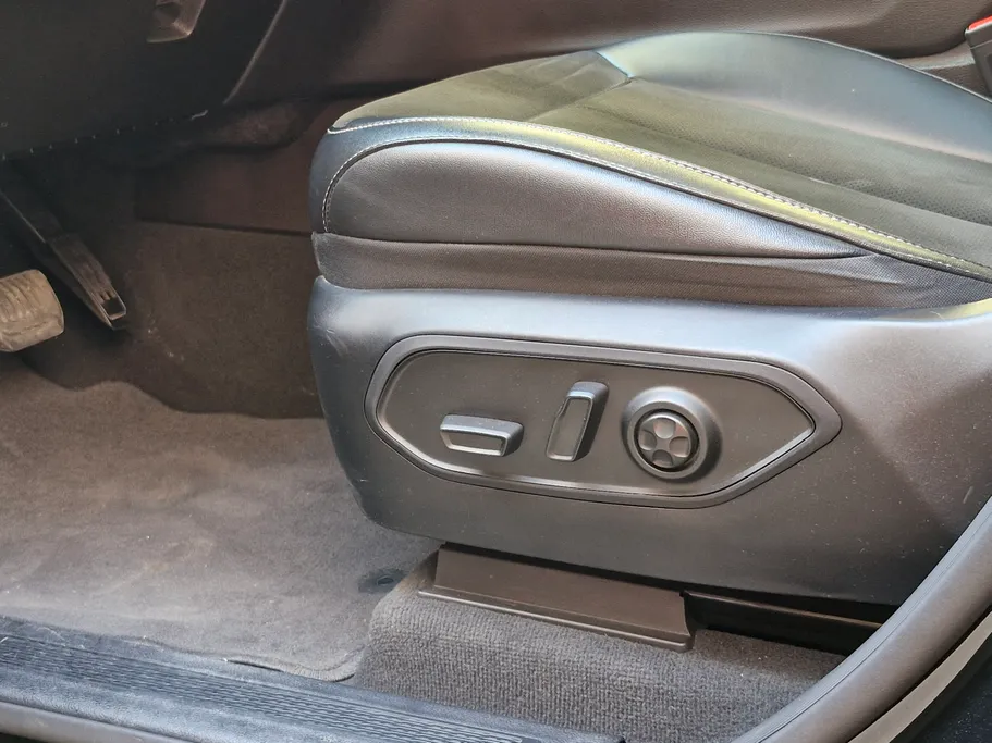 جيب جراند شيروكي L 2023