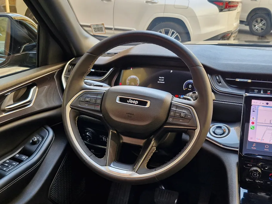 جيب جراند شيروكي L 2023