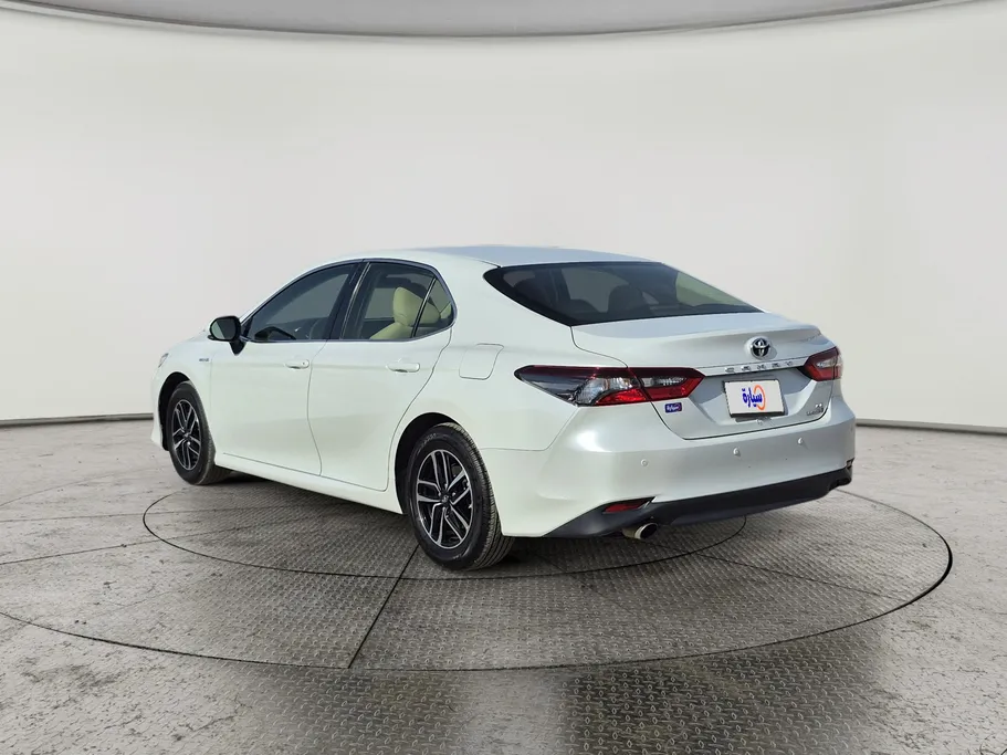 2024 Toyota Camry  LE HEV