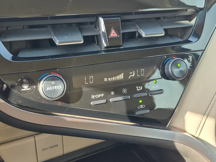 2024 Toyota Camry  LE HEV