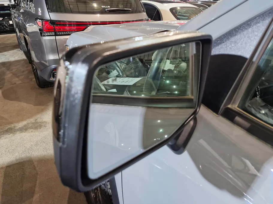 جي إم سي  سييرا AT4 2025