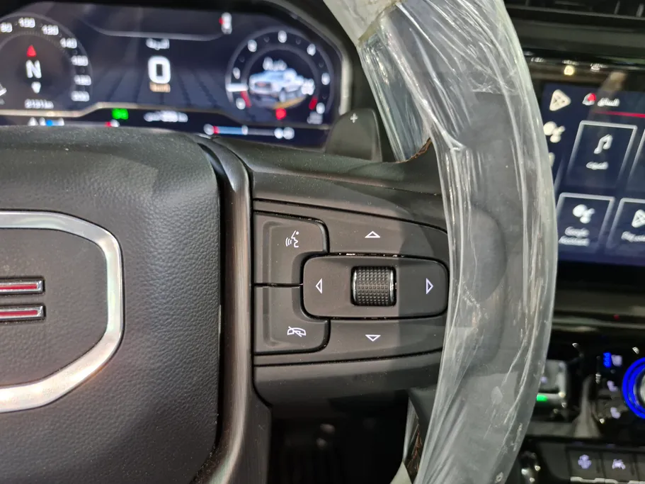 جي إم سي  سييرا AT4 2025