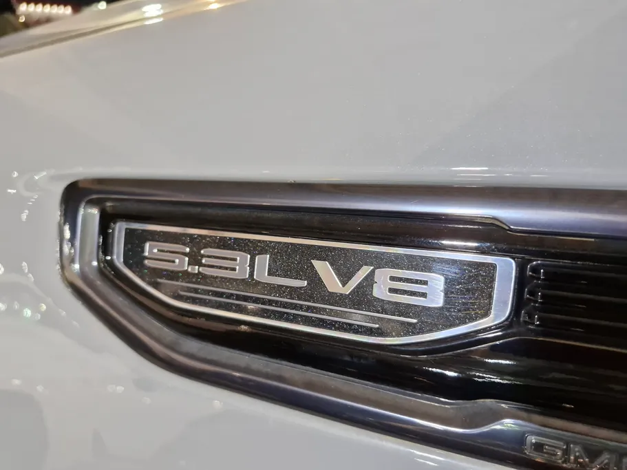 جي إم سي  سييرا AT4 2025