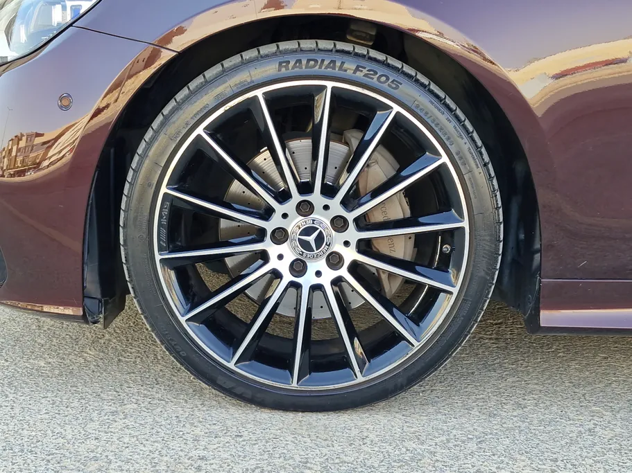 2022 Mercedes E 200