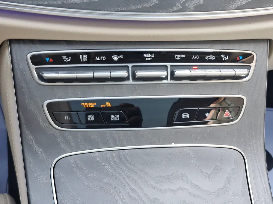 2022 Mercedes E 200