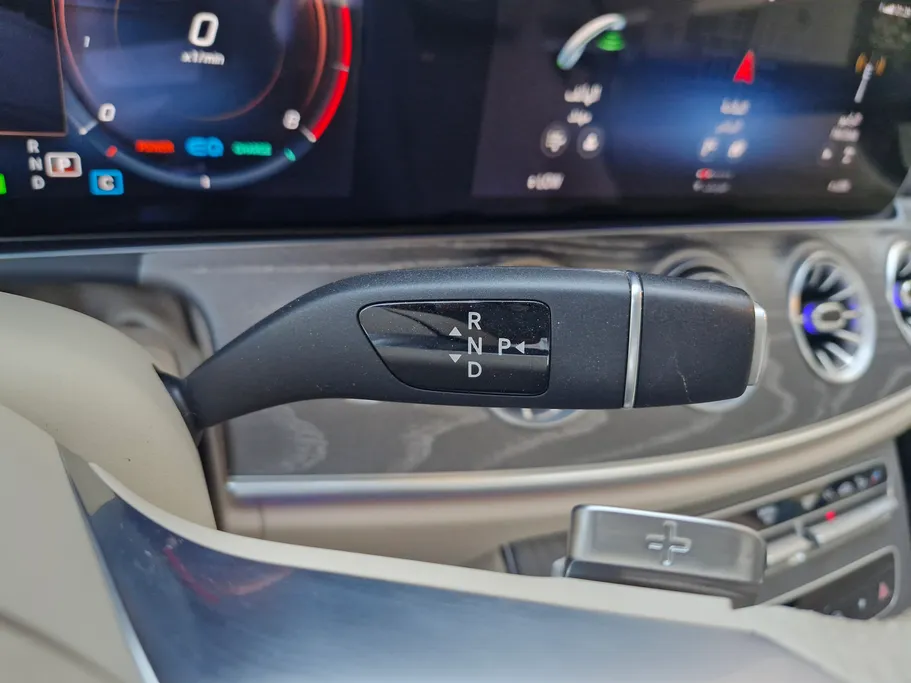 2022 Mercedes E 200