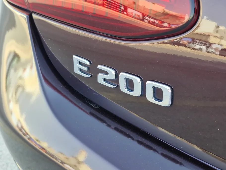 2022 Mercedes E 200