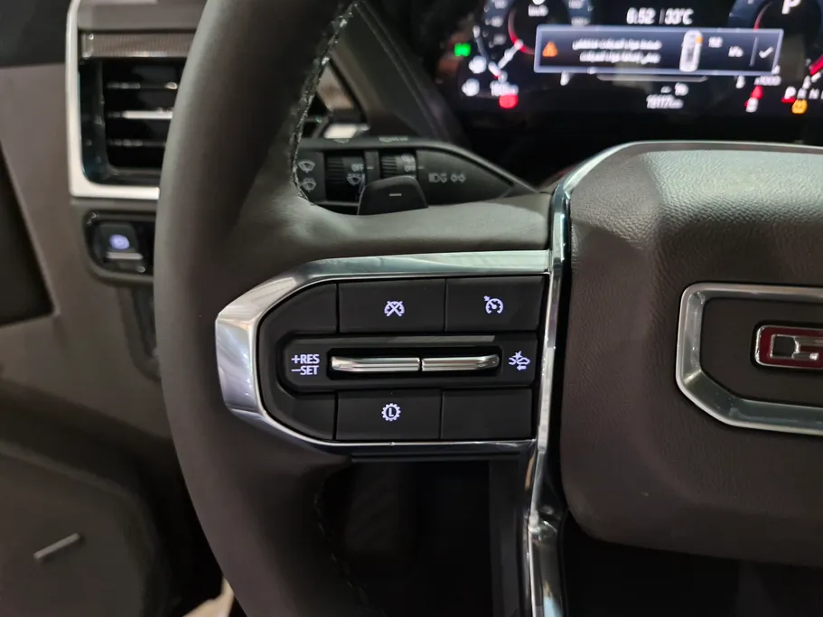 جي إم سي  يوكن اليفيشن 2025