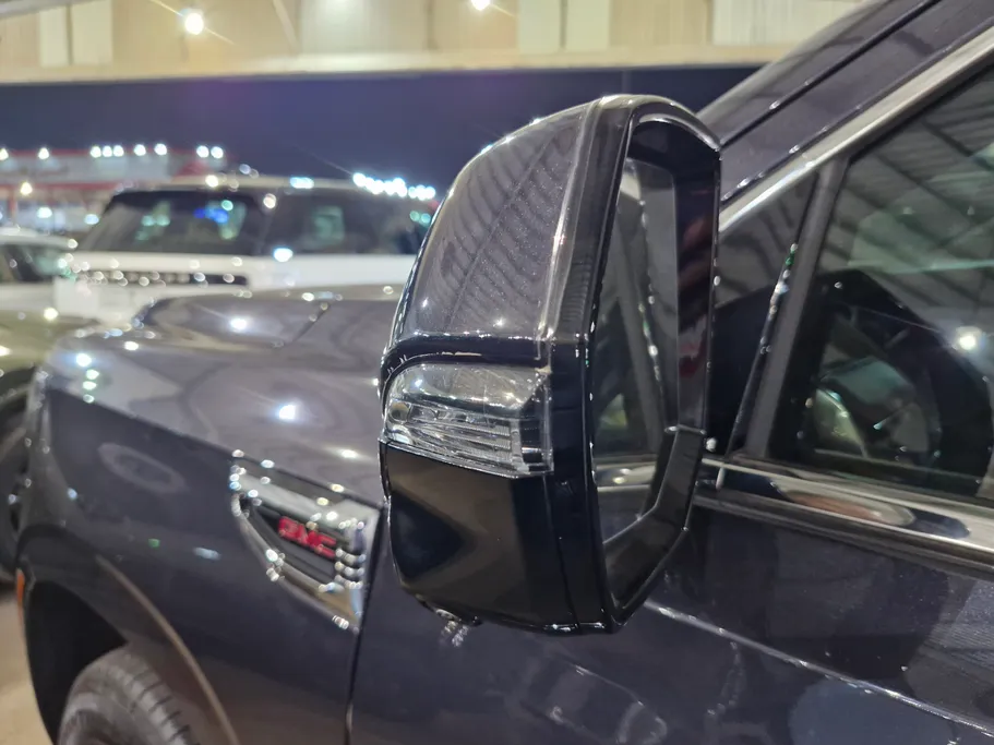 جي إم سي  يوكن اليفيشن 2025