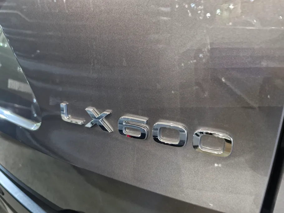 2022 Lexus LX 600