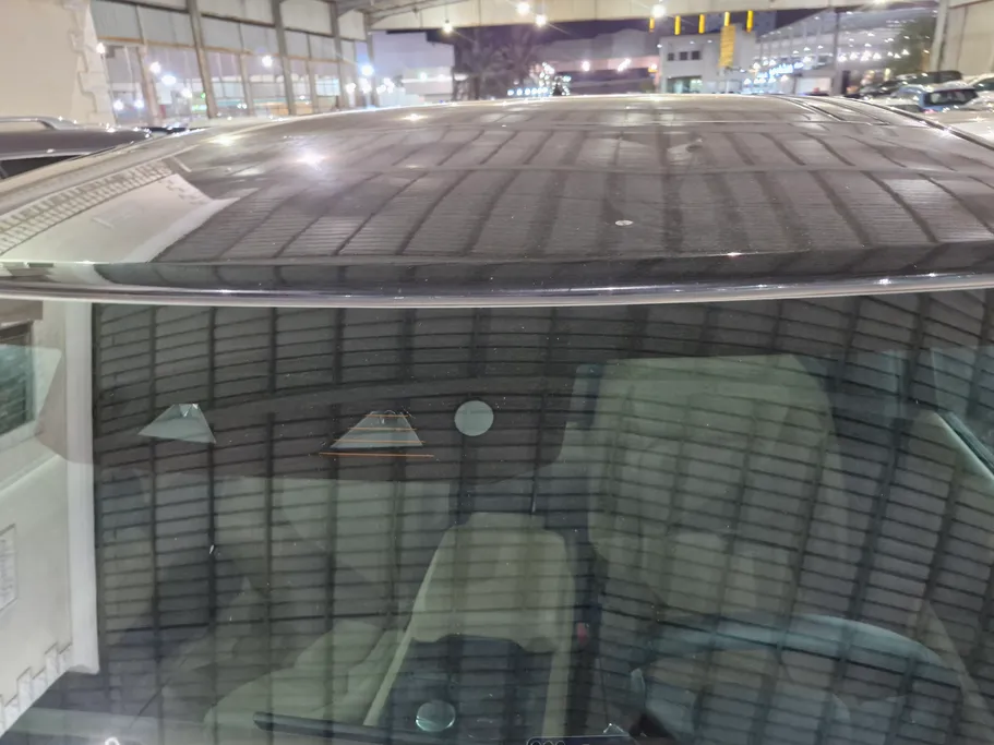 لاند روفر ديفندر P300 S 2025