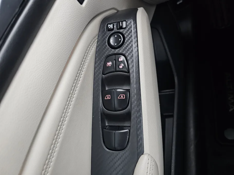 2022 Nissan Altima SL 