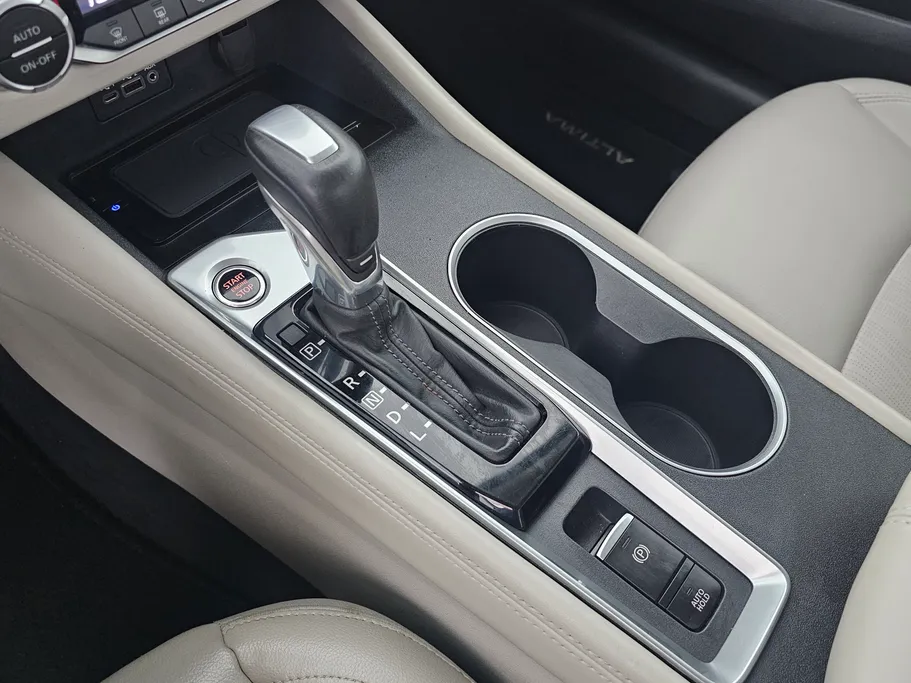 2022 Nissan Altima SL 