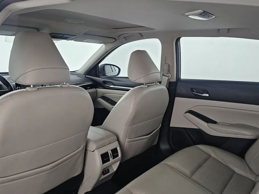 2022 Nissan Altima SL 