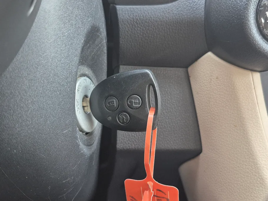2024 Toyota Yaris  Y