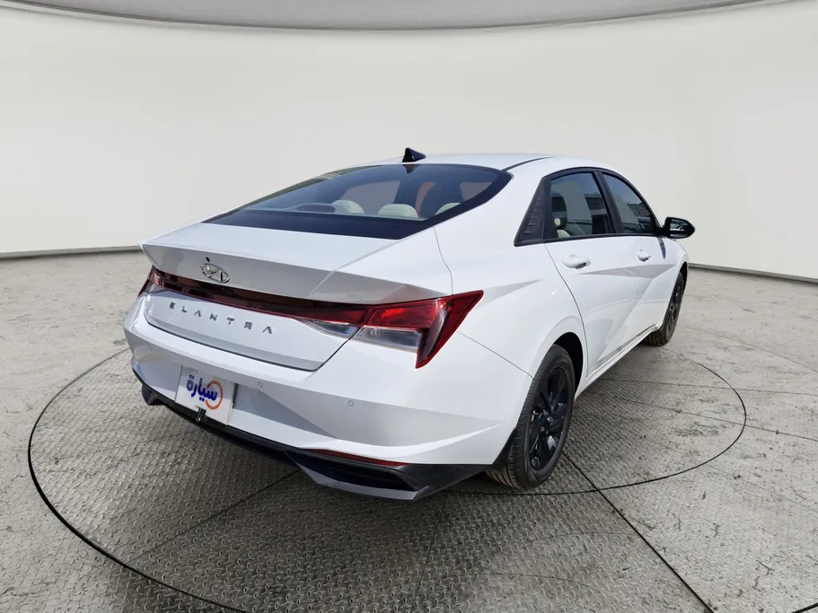 2023 Hyundai Elantra Smart