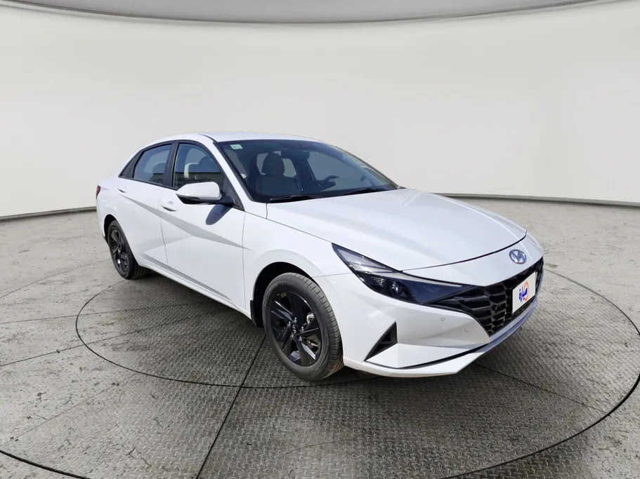 2023 Hyundai Elantra Smart