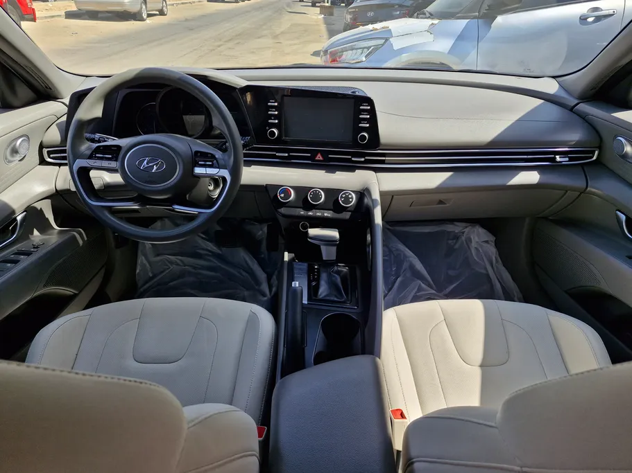 2023 Hyundai Elantra Smart