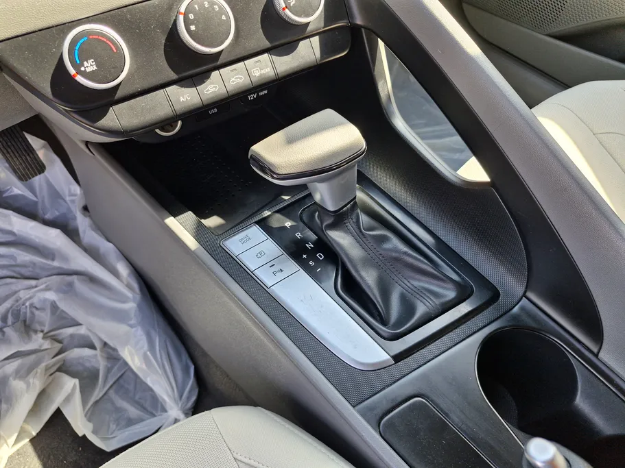 2023 Hyundai Elantra Smart