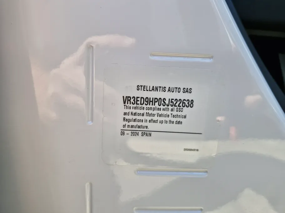 2025 Peugeot Partner Short van