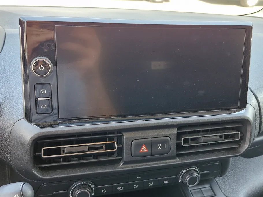 2025 Peugeot Partner Short van