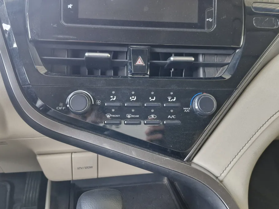 2023 Toyota Camry  LE 