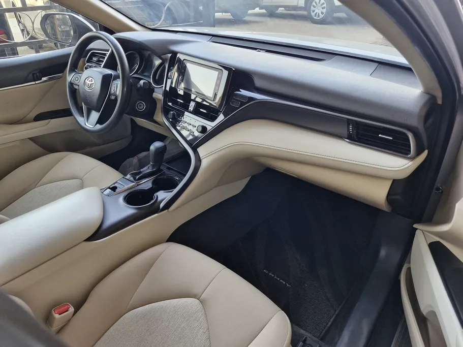 2023 Toyota Camry  LE 