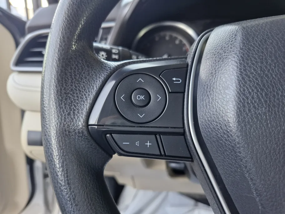 2023 Toyota Camry  LE 