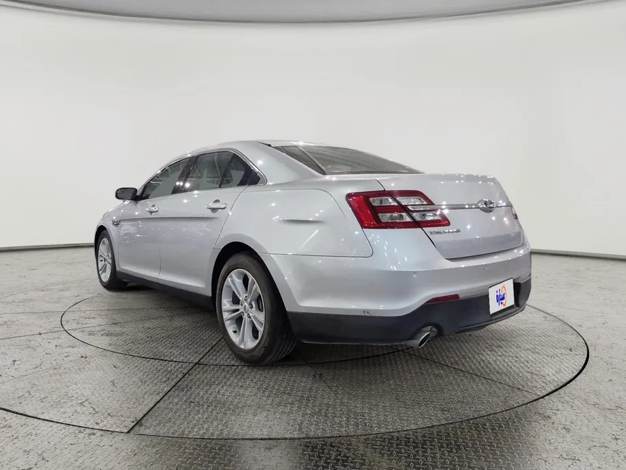 فورد تورس SE 2018