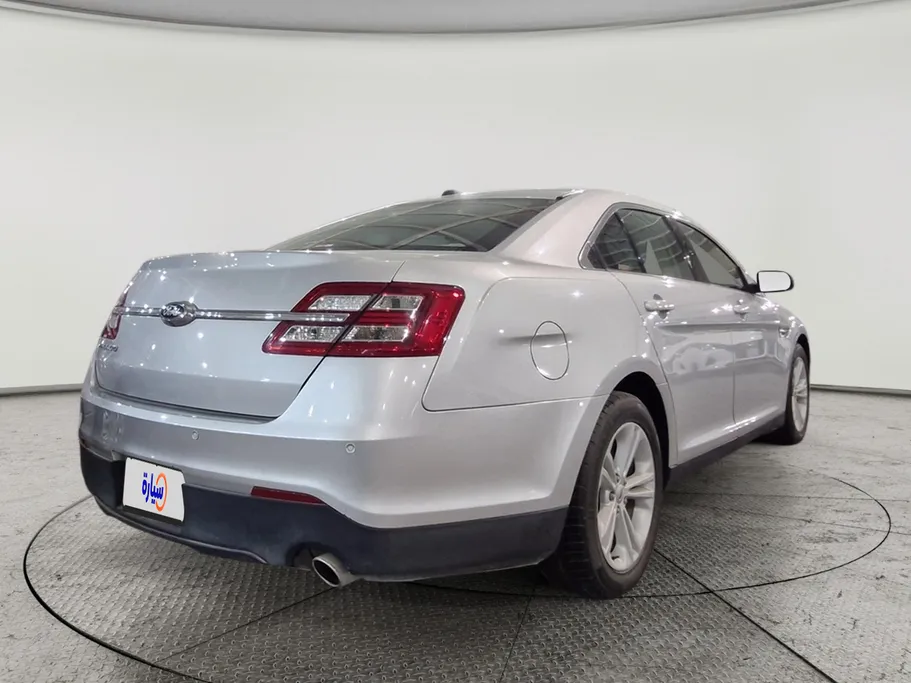 فورد تورس SE 2018