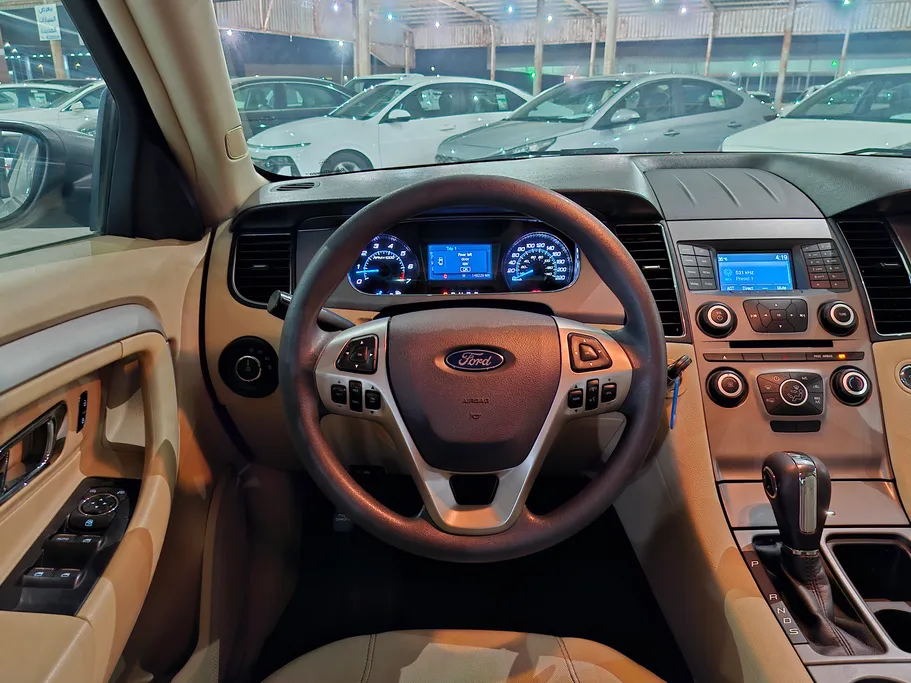 فورد تورس SE 2018