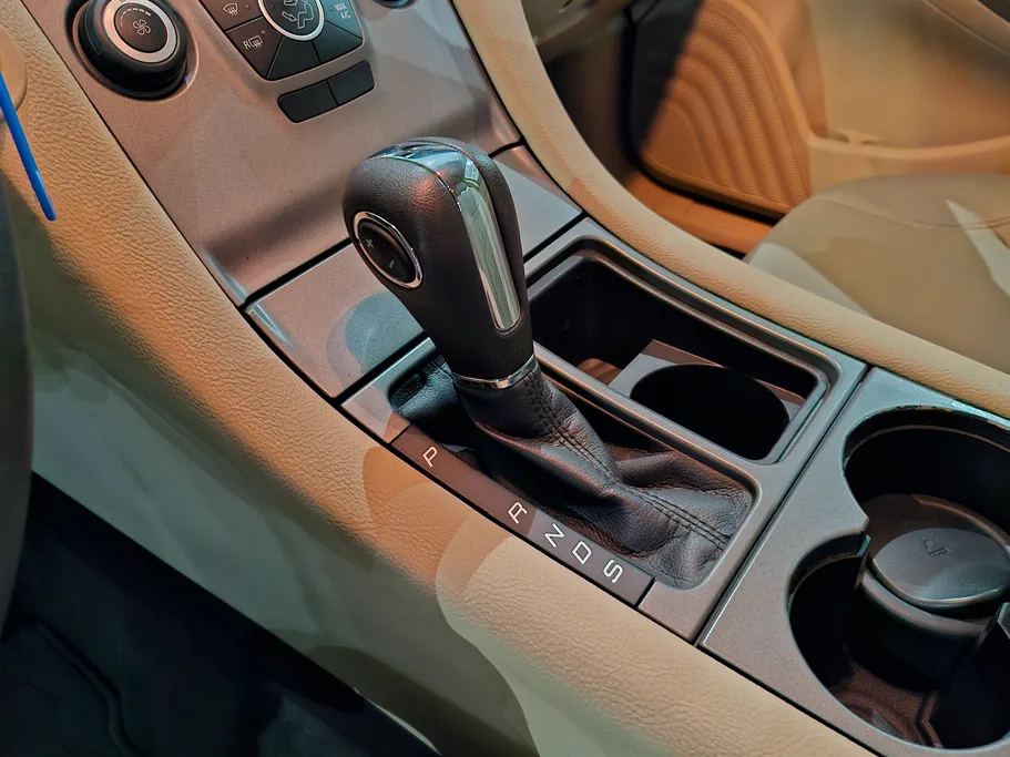 فورد تورس SE 2018