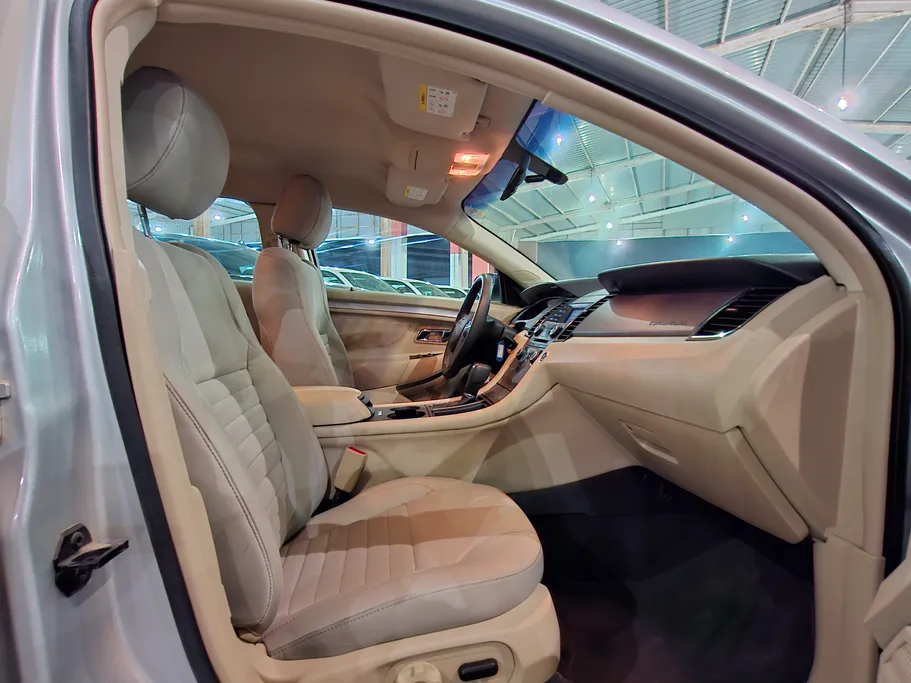 فورد تورس SE 2018