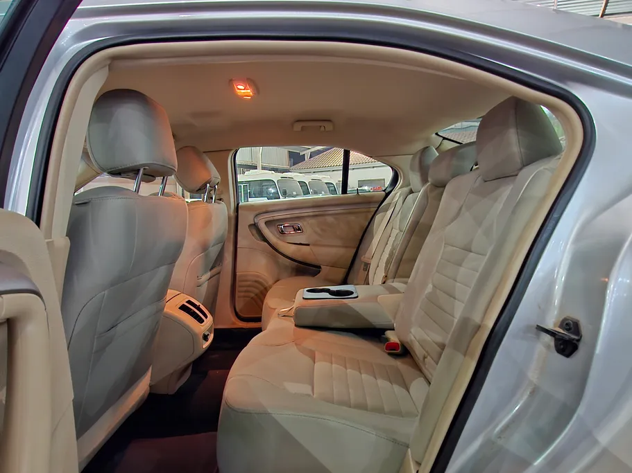 فورد تورس SE 2018