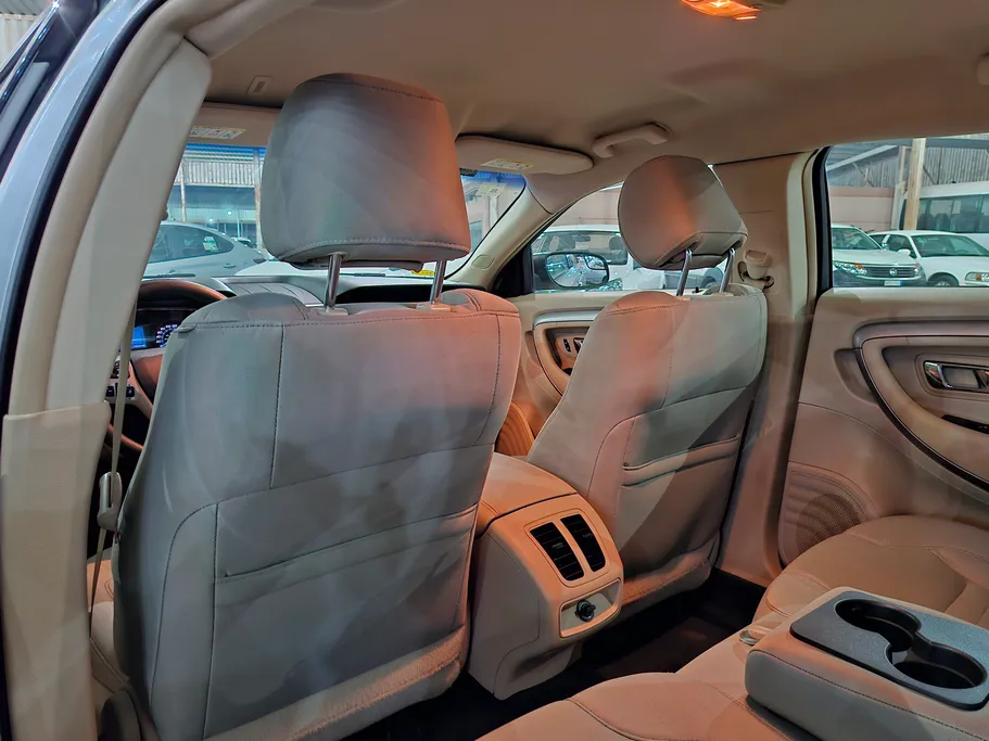 فورد تورس SE 2018