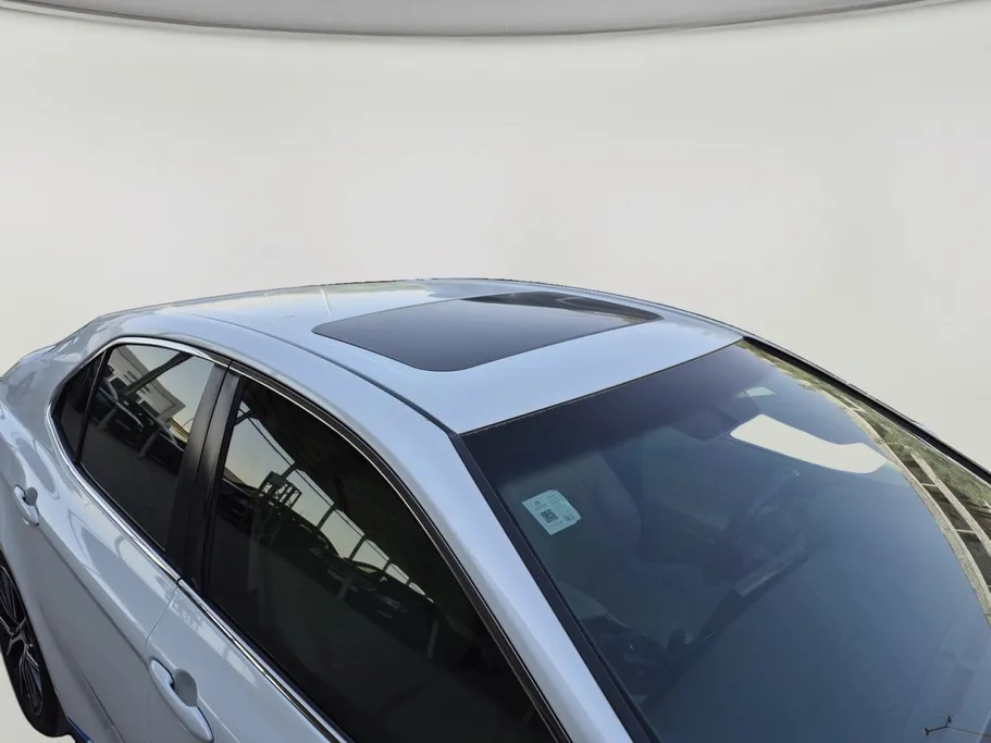 تويوتا كامري GLE HEV  2021 