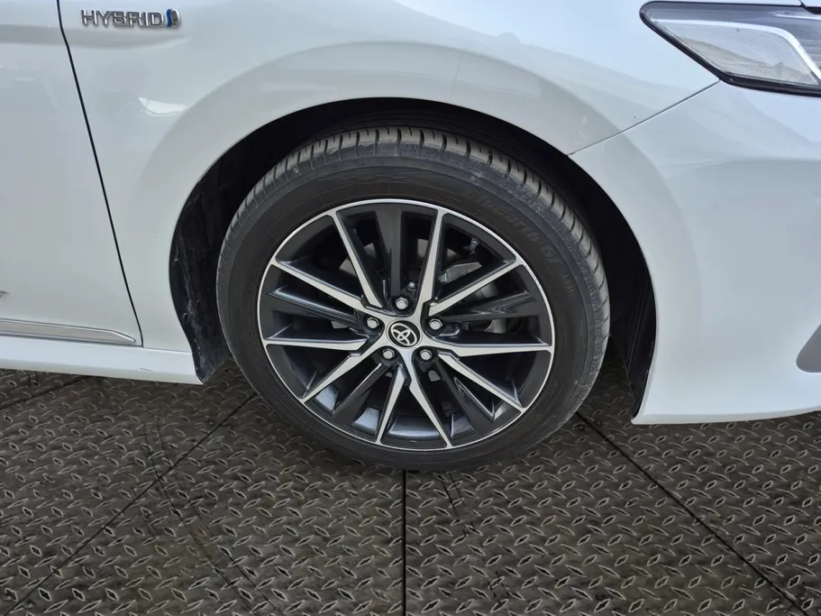 تويوتا كامري GLE HEV  2021 