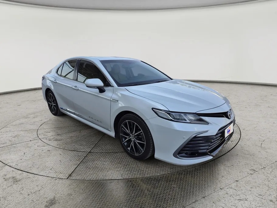 تويوتا كامري GLE HEV  2021 