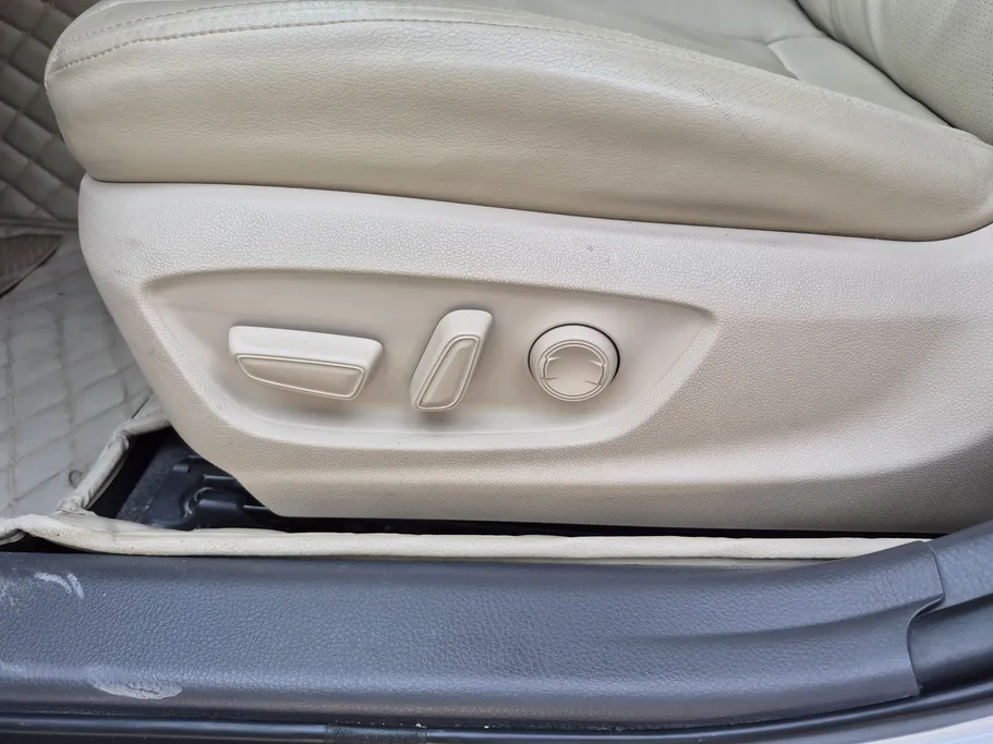 تويوتا كامري GLE HEV  2021 