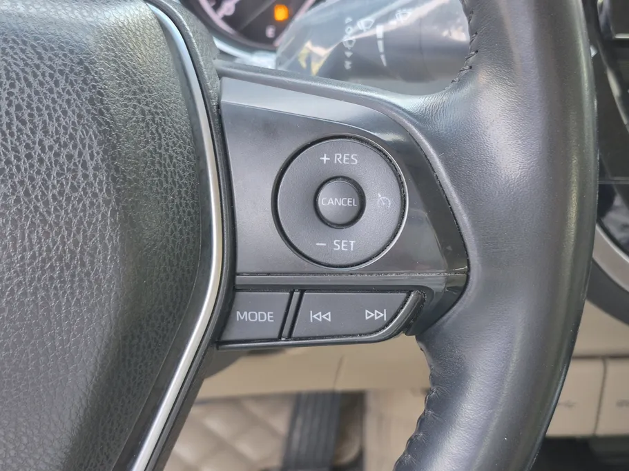 تويوتا كامري GLE HEV  2021 