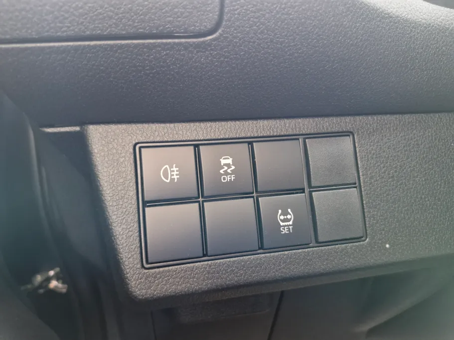 تويوتا يارس Y 2026 