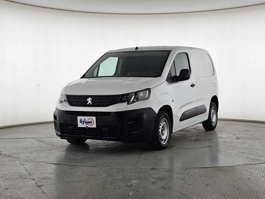 2023 Peugeot Partner Short van 