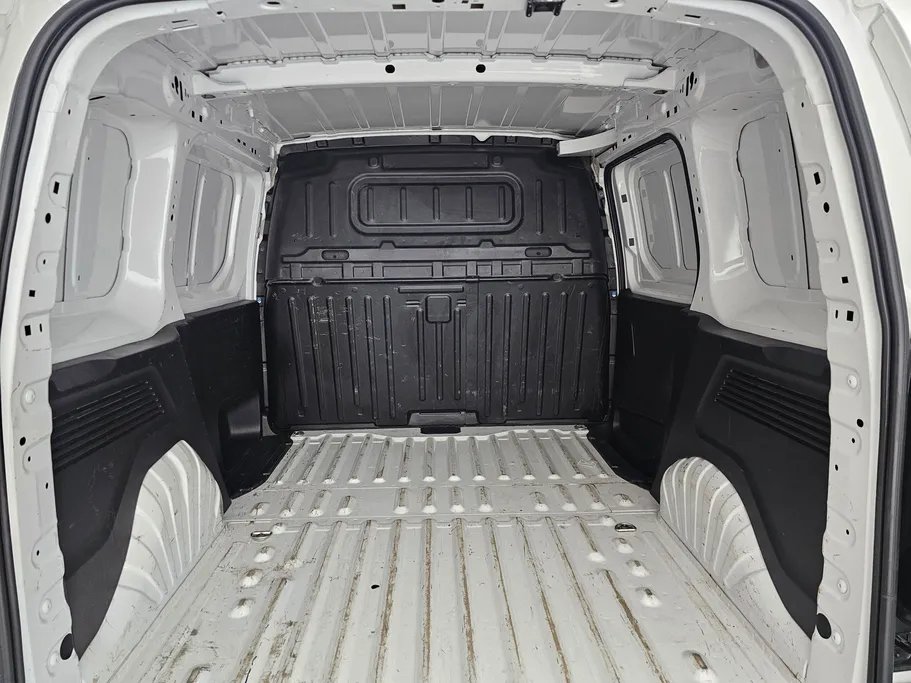 2023 Peugeot Partner Short van 