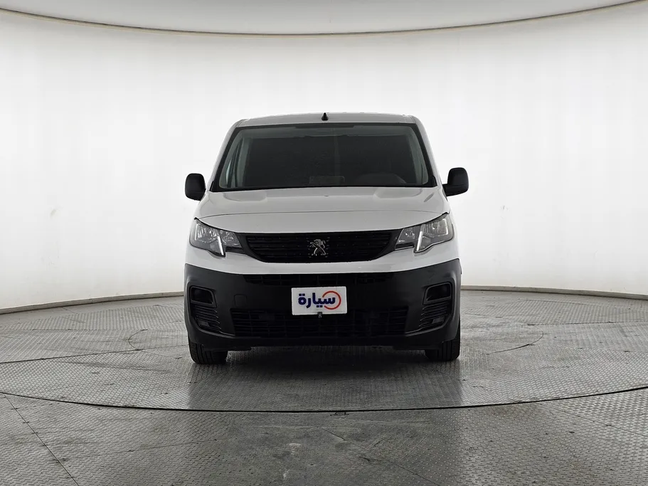 2023 Peugeot Partner Short van 