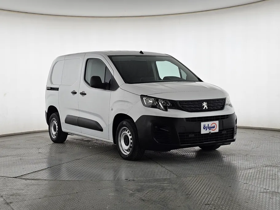 2023 Peugeot Partner Short van 