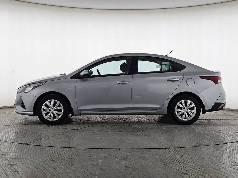 2022 Hyundai Accent Smart